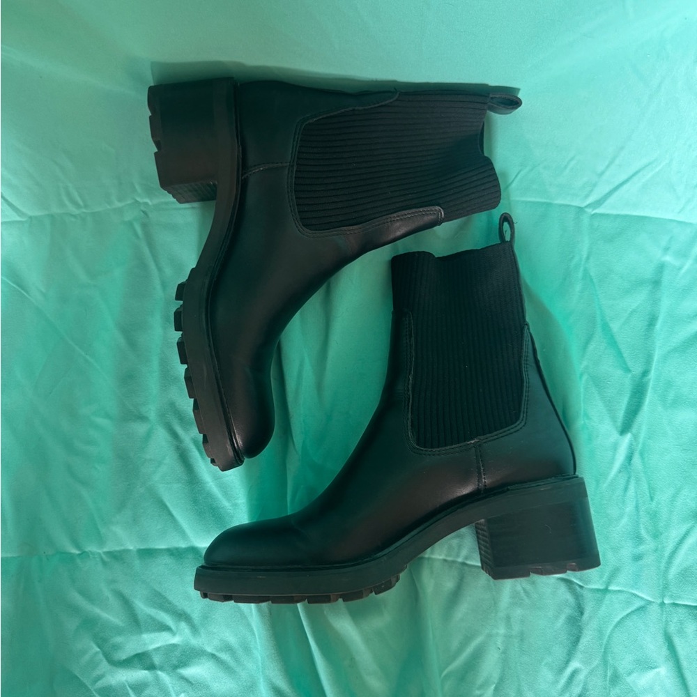 Steve Madden Genuine Black Leather Ankle Boots (only worn once!)